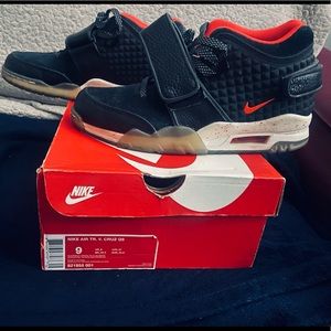 Nike Air Trainer Cruz “ Memory of Mike